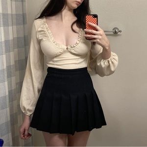 Pretty Little Thing Prairie Ruffle Bodysuit!